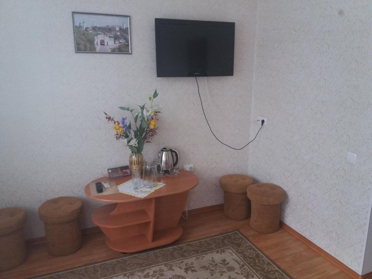 Отель Брама Hlukhiv Ngoại thất bức ảnh