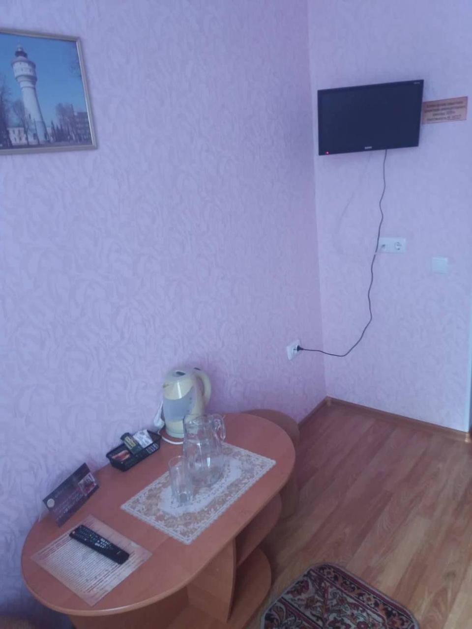 Отель Брама Hlukhiv Ngoại thất bức ảnh